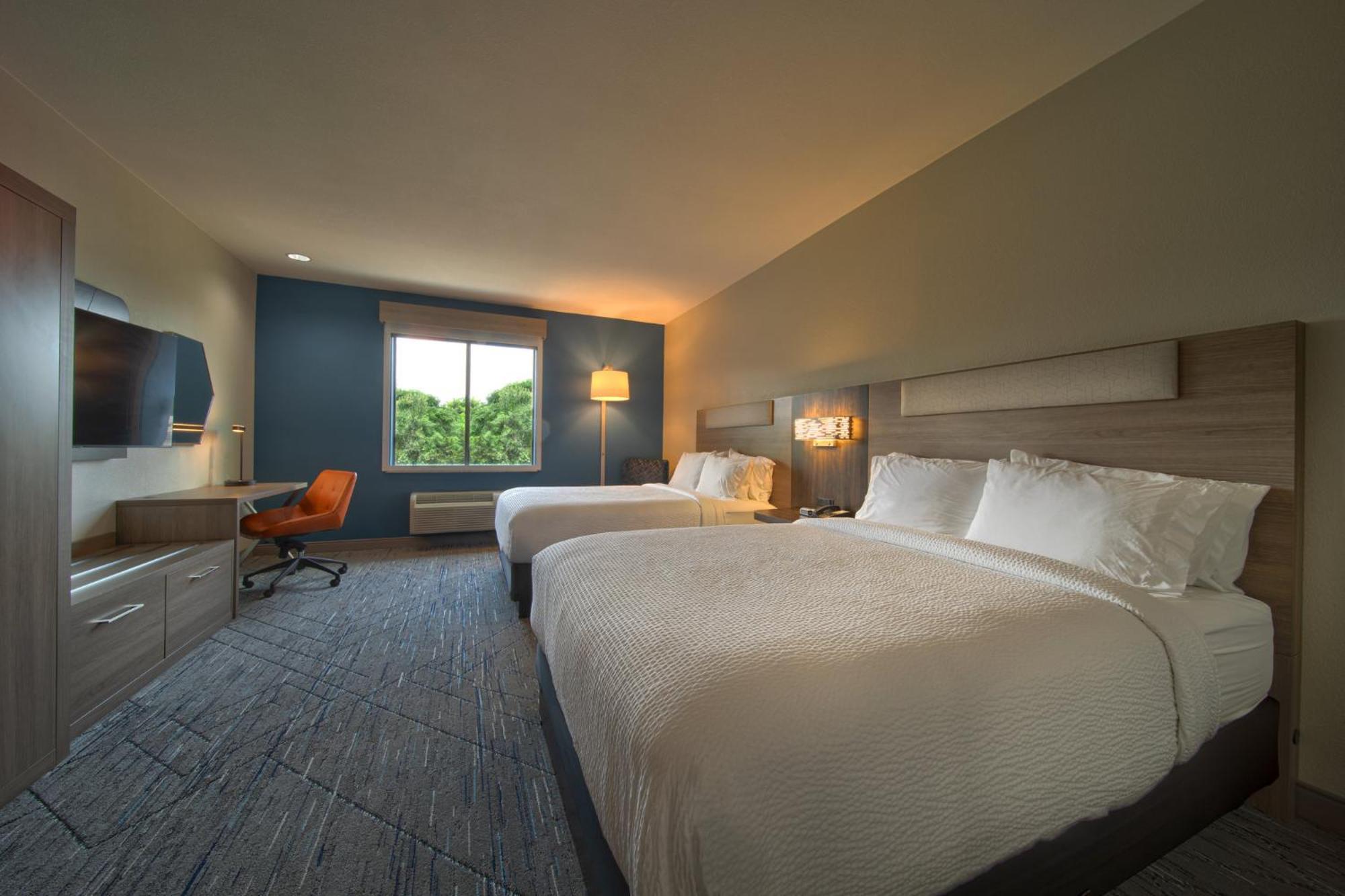 Holiday Inn Express & Suites Cleveland By Ihg Exterior foto